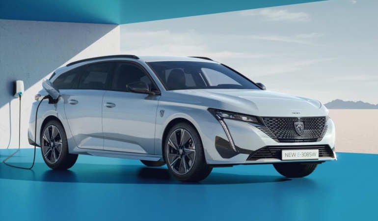 PEUGEOT e-308 yakında Türkiye’de satışa sunulacak