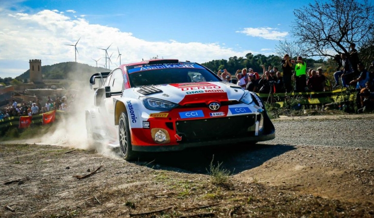 Toyota, WRC ve W2RC şampiyonalarını kazanarak 2022’ye damga vurdu