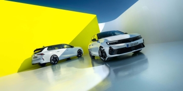Opel_Astra_GSe_automotuber