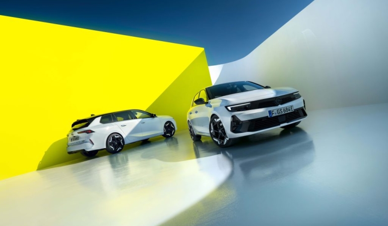 Opel’in şarj edilebilir hibrit modelleri Astra GSe ve Astra Sports Tourer GSe tanıtıldı