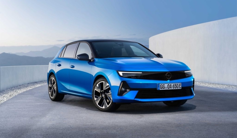 Opel Astra ailesi de elektrikleniyor