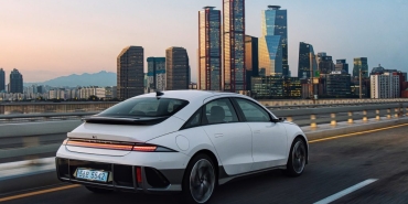 IONIQ_6_automotuber_rear