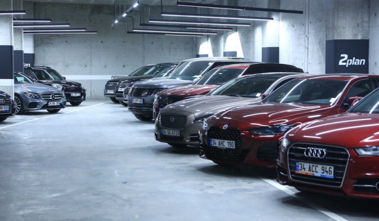 Terminal’de 3 saatte 62 milyon liralık ikinci el araç satıldı