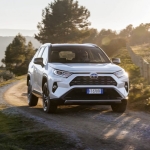 Toyota_RAV4_Hybrid_automotuber