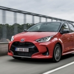 Yaris_Hybrid_Toyota_automotuber_1