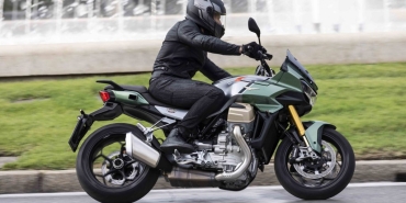 Moto_Guzzi_V100_Mandello_automotuber_03