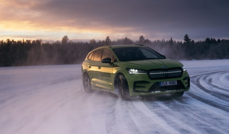 Dünya Rekortmeni Skoda Enyaq RS iV