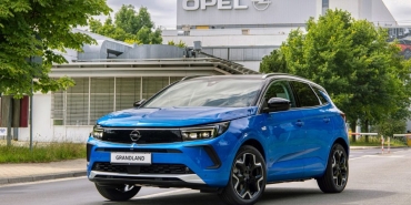 Opel_Grandland_automotuber