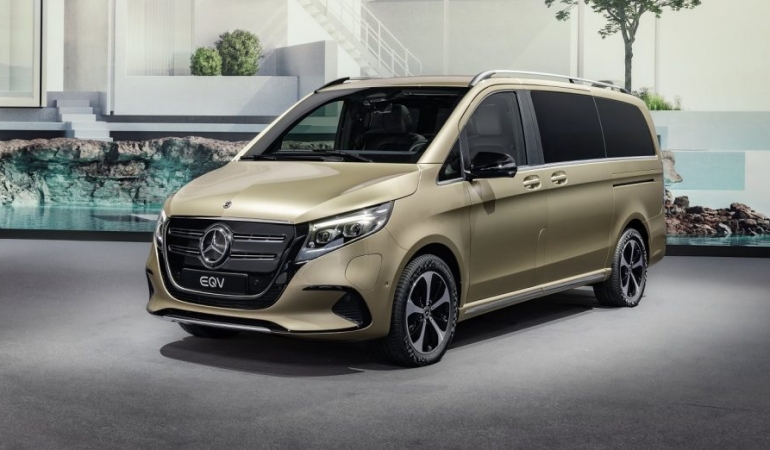 Mercedes’in Yeni Premium Hafif Ticari Araçları