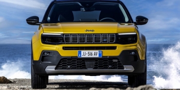 Jeep_Avenger_automotuber_1