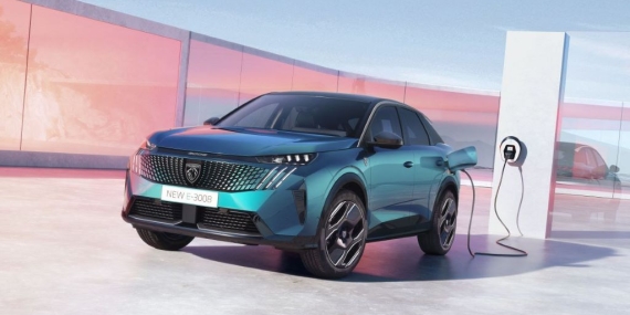 PEUGEOT E-3008 Yılın Otomobili 2024 finalisti oldu