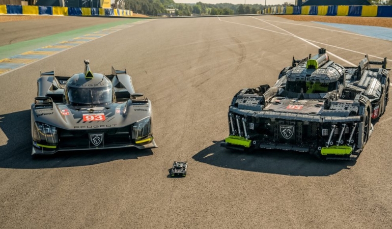 LEGO Technic PEUGEOT 9X8 24H Le Mans Hybrid Hypercar İstanbul’da
