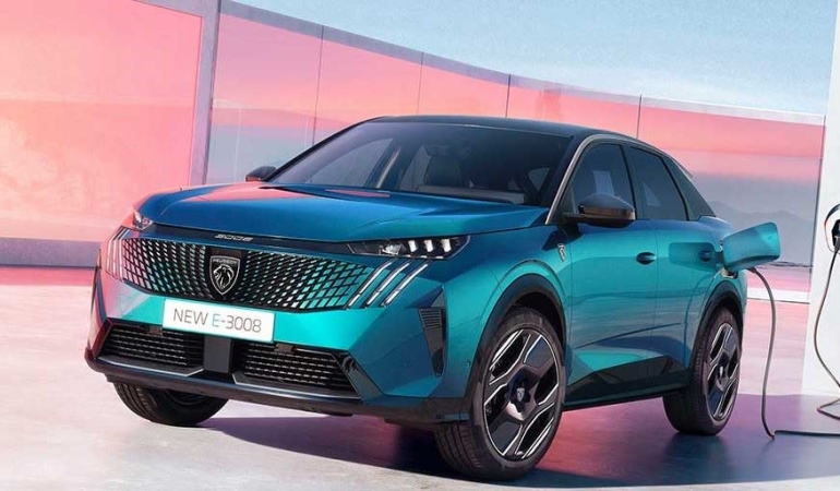PEUGEOT E-3008 modelinin dünya lansmanı gerçekleştiriliyor