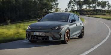 AUTOMOTUBER_CUPRA_LEON_5D_ENCELADUS_GREY_MATT_DINAMIC_001