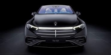 Mercedes-Benz_EQS_automotuber_3