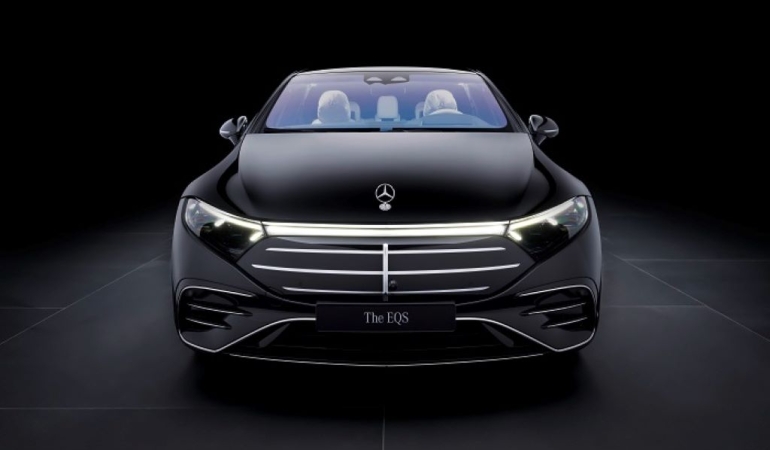 Güncellenen Mercedes-Benz EQS ile giderek artan elektrikli menzil