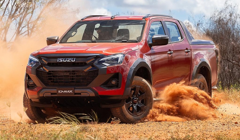 Yeni ISUZU D-Max’e tasarım ve güvenlik dopingi