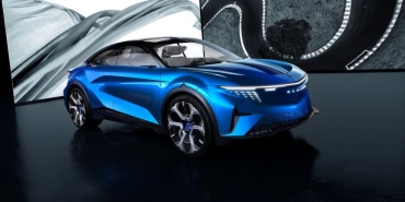 automotuber_Alpine_A390_Exterior1