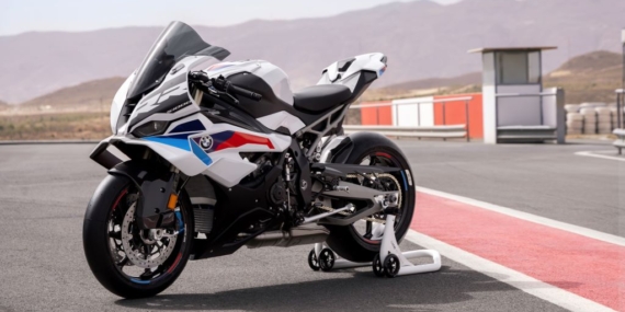 BMW Motorrad’ın yenilenen Superbike ve Hyper Naked modelleri