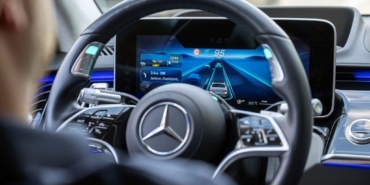 Mercedes-Benz_Otonom_Sürüş_3_automotuber