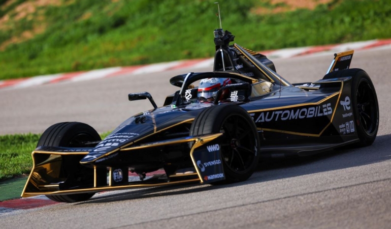 Nico Pino, DS E-TENSE FE25 ile göz kamaştırdı