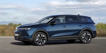 Yeni_Opel_Grandland_automotuber_2025
