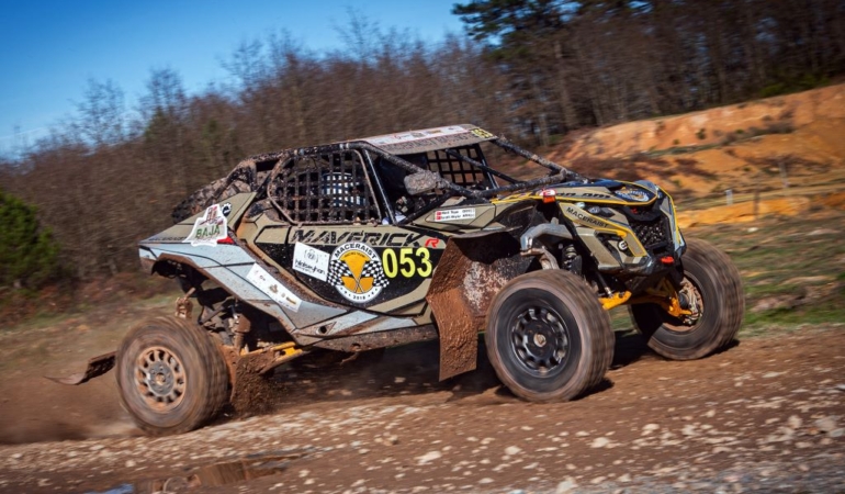 Baja finali yağmurda büyük rekabete sahne oldu