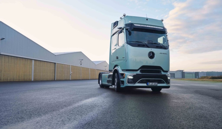 Yeni Mercedes-Benz Actros L bu ay Türkiye’de yollara çıkıyor