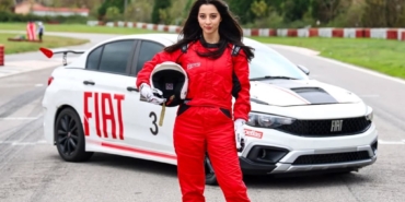 automotuber_TYA_tosfed_yildizini_ariyor_sevde_zehra_yildirim