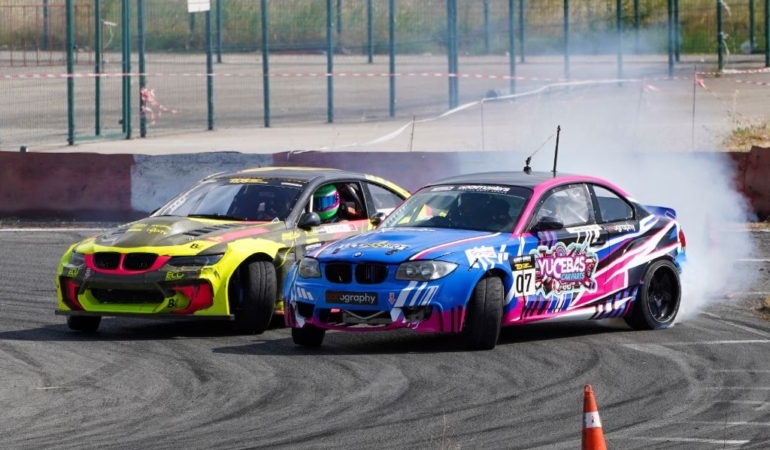 Drift pilotları Körfez Pisti’ni dumana doyurdu