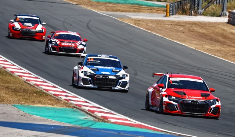 İstanbul Park’ta yarış heyecanı eksik olmuyor