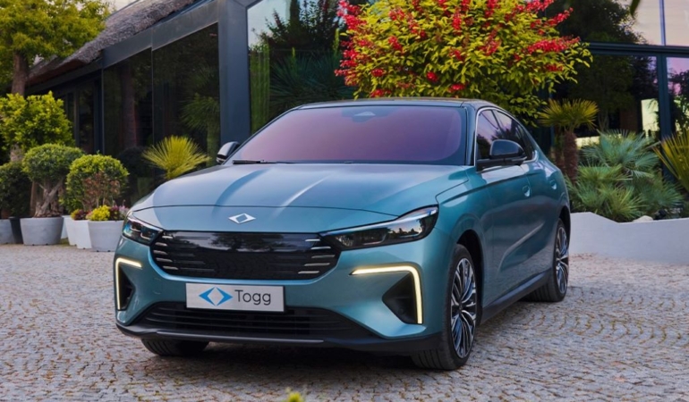 Togg’un 2’nci modeli T10F Sedan satışa sunuldu